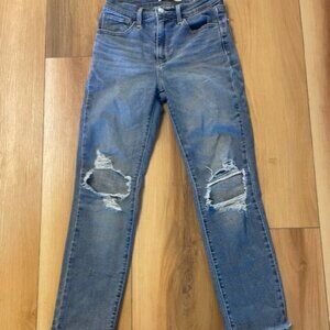 Levi 724 High Rise Straight Cropped Jeans